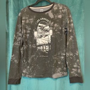 Long sleeve skater top